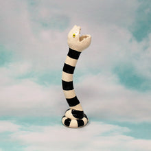 Load image into Gallery viewer, SNAKE VASE #1