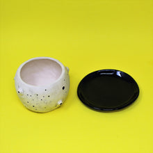 Load image into Gallery viewer, 4.25 INCH MOON PLANTER #1