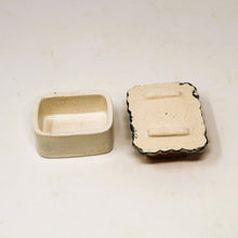 Load image into Gallery viewer, PINK SHEET CAKE MATCH STRIKER JAR WITH SILVER LUSTER #1
