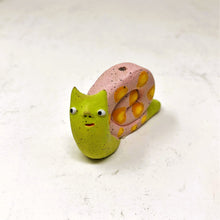 Load image into Gallery viewer, SNAIL INCENSE SCULPTURE #1 (SHIPPING INCLUDED IN PRICE)
