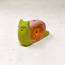 Load image into Gallery viewer, SNAIL INCENSE SCULPTURE #4 (SHIPPING INCLUDED IN PRICE)
