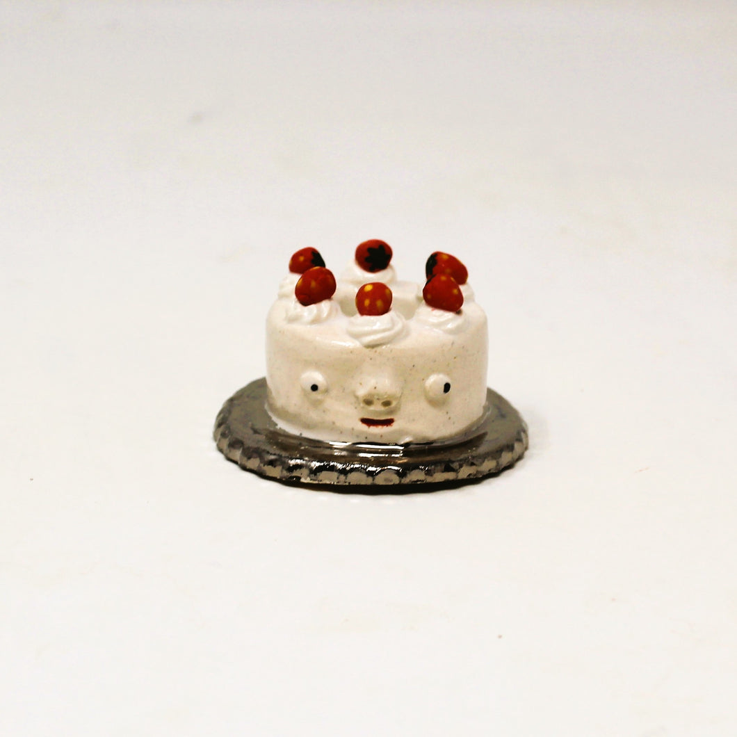 MINI STRAWBERRY CAKE MATCH STRIKER WITH SILVER LUSTER #2