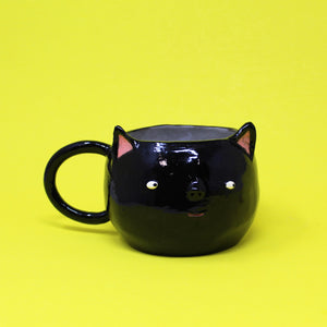 16 OZ. BLACK CAT MUG