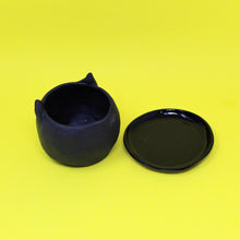 Load image into Gallery viewer, 4 INCH BLACK CAT PLANTER #1
