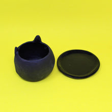 Load image into Gallery viewer, 4 INCH BLACK CAT PLANTER #2
