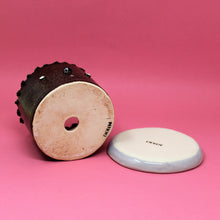 Load image into Gallery viewer, CHOCOLATE CAKE PLANTER WITH LAVENDAR PLATE #1
