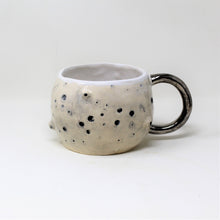 Load image into Gallery viewer, 18 OZ. SILVER LUSTER MOON MUG #1
