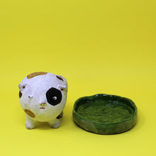 Load image into Gallery viewer, PEEING ANIMAL PLANTER #2
