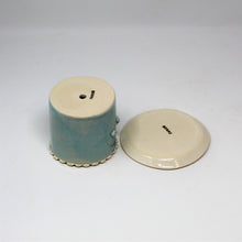 Load image into Gallery viewer, 3.25 INCH CAKE PLANTER WITH PLATE #7
