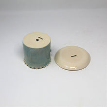 Load image into Gallery viewer, 3.25 INCH CAKE PLANTER WITH PLATE #8
