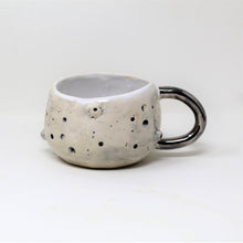 Load image into Gallery viewer, 12 OZ. SILVER LUSTER MOON MUG (SECOND: scratch on handle)
