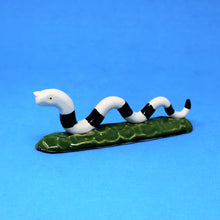 Load image into Gallery viewer, SNAKE BRUSH HOLDER

