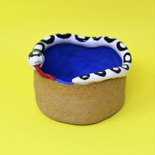 Load image into Gallery viewer, SNAKE PLANTER#1
