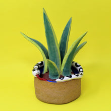 Load image into Gallery viewer, SNAKE PLANTER#1

