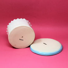 Load image into Gallery viewer, VANILLA CAKE PLANTER WITH BLUE PLATE #1
